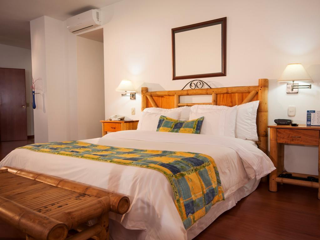Armenia Hotel Стая снимка